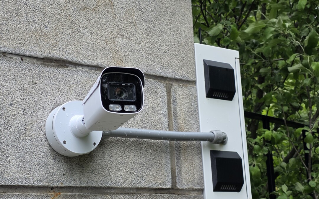 Installation de caméras de surveillance aux entrées du domaine